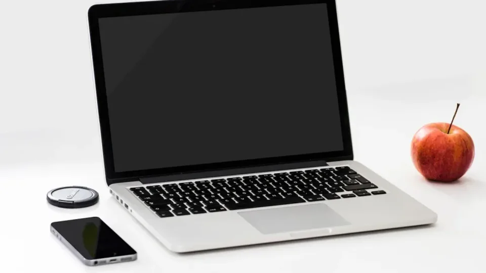 como escolher notebook para trabalho home office