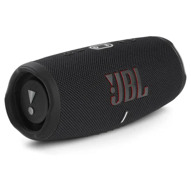 JBL Charge 5 preta, caixa de som portátil resistente