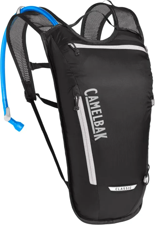CamelBak Classic Light 70 oz preta, mochila de hidratação compacta com bolsa de 2 L