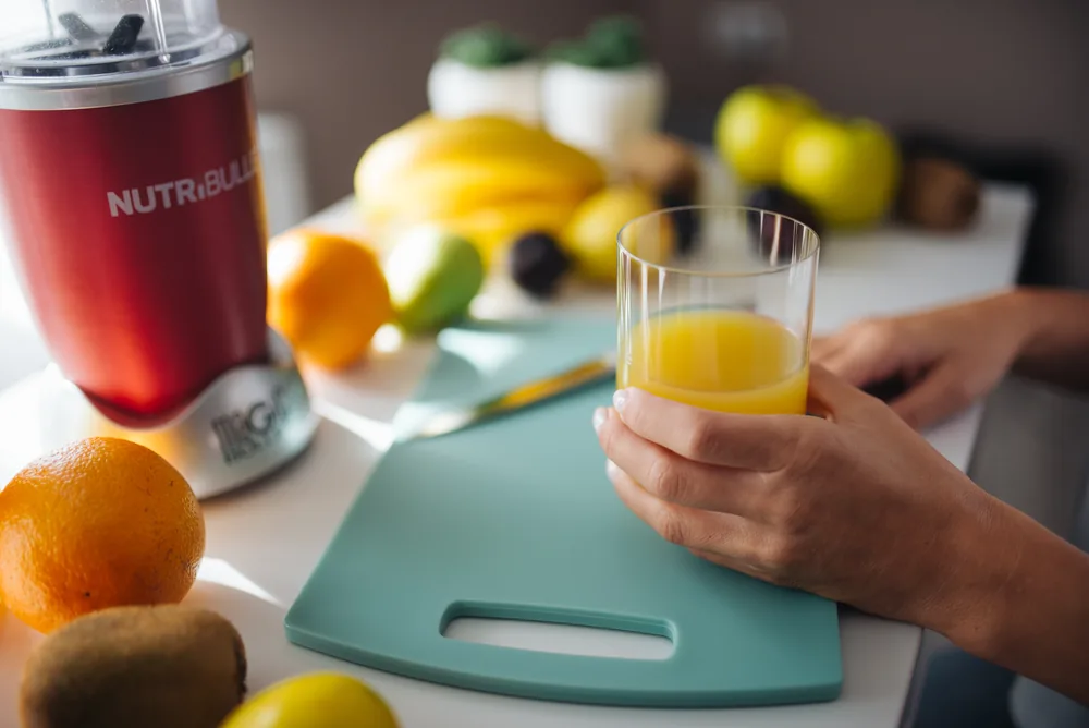 vitamina de frutas no liquidificador vitamina de frutas no liquidificador